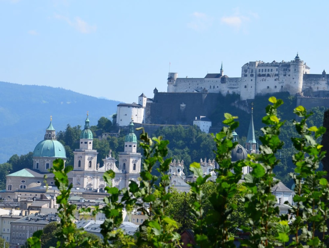 Festung Hohensalzburg mit Salzburger Dom © Shutterstock